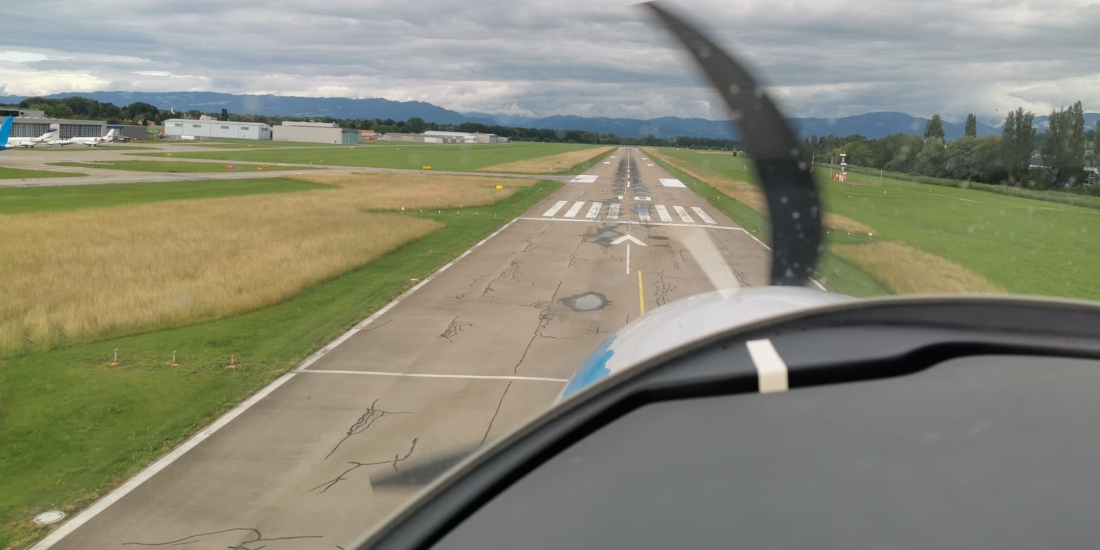 Endanflug LSZR